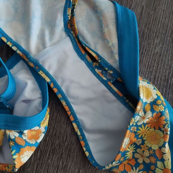 Floral Bikini Set with Blue Trim - Small - Picture 4 of 5